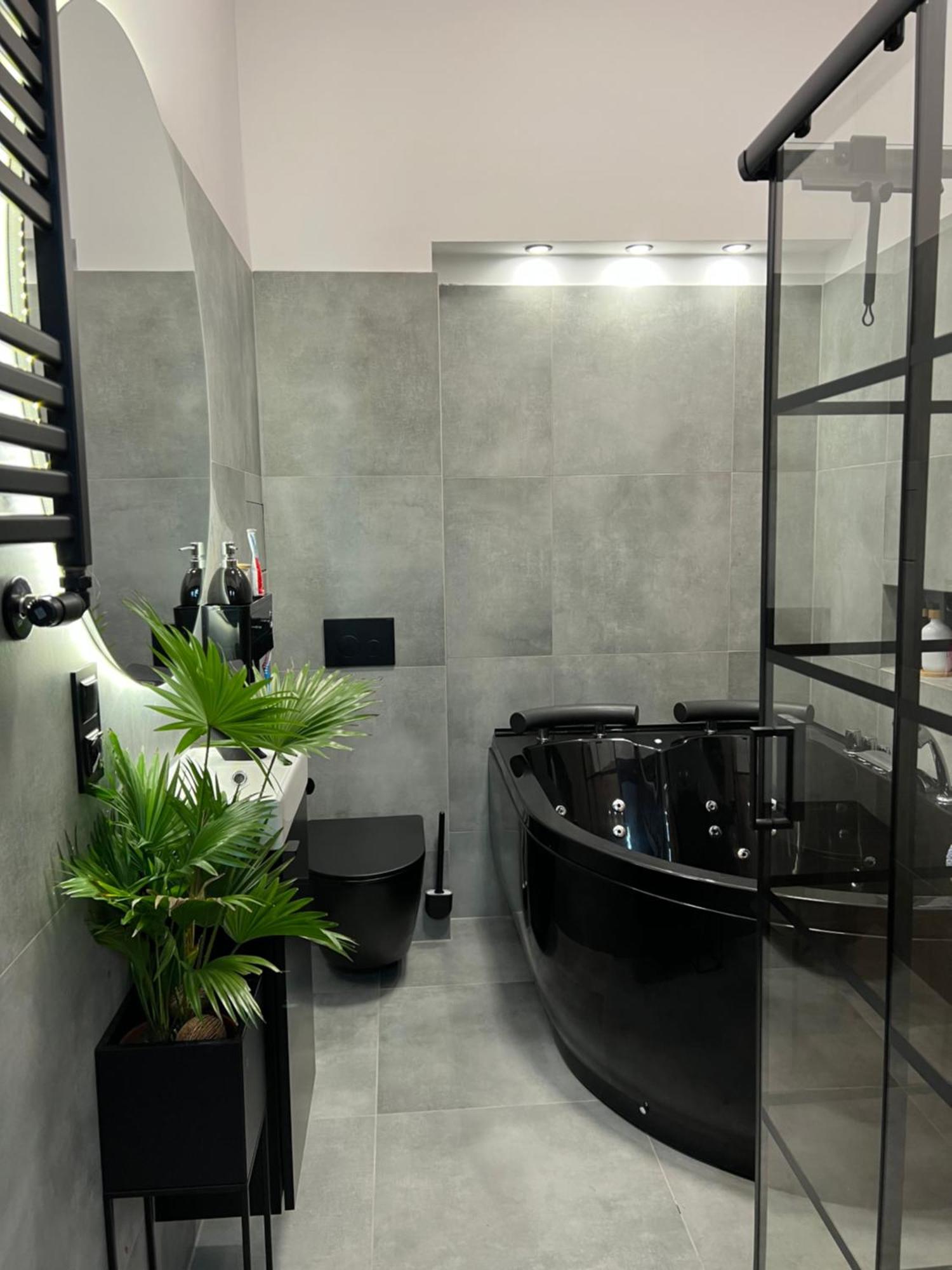 Loft W Centrum Z Jacuzzi Вроцлав Экстерьер фото